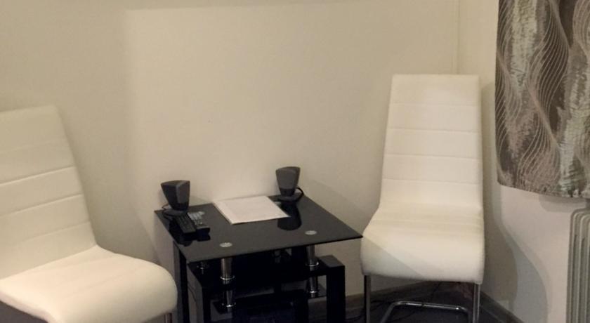 24 Hour-Self Check-In Apartment Namestie Svaeteho Egidia Poprad Phòng bức ảnh
